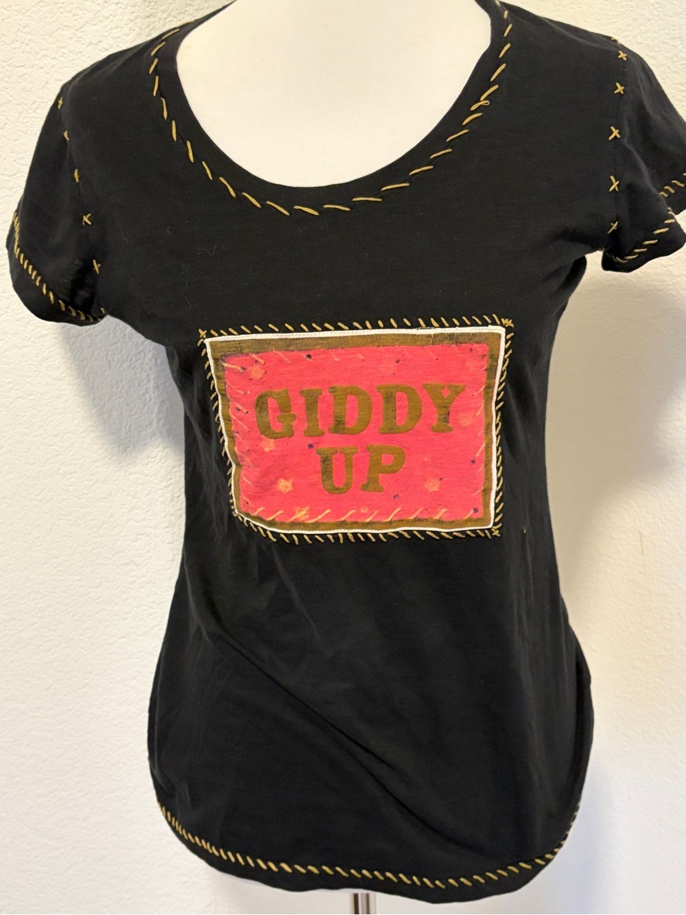 Giddy Up Graphic Short Sleeve Tee - Black with Pink Patch